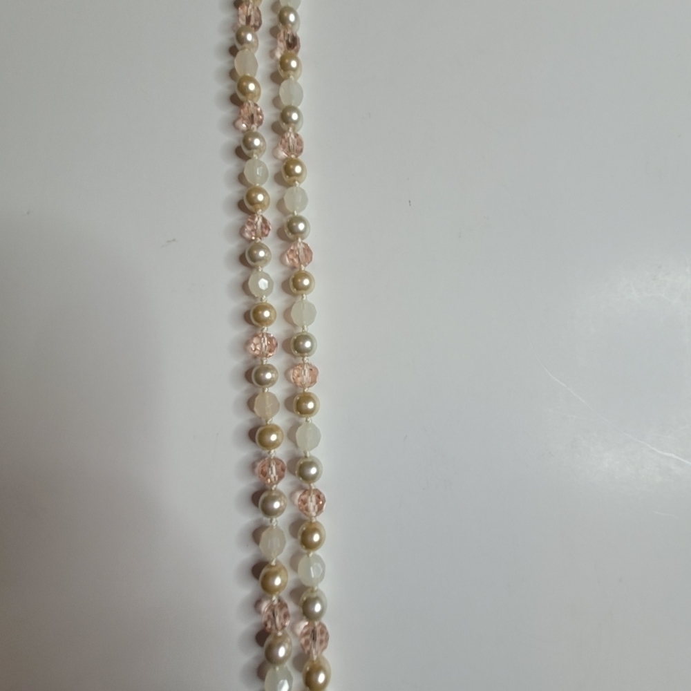 Pink and White Long Beaded Necklace - Picture 5 of 6